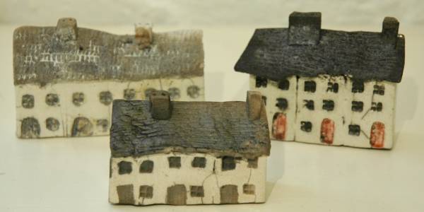 - a Ceramic by Jo Coffey, measuring 5 x 9 cm (H x W) £26